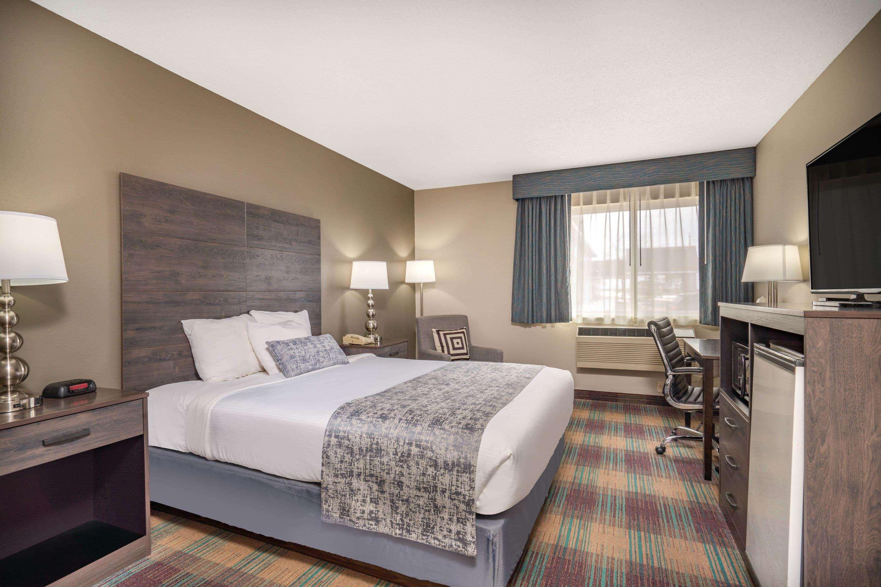 Baymont By Wyndham Baldwin Hotel Ngoại thất bức ảnh