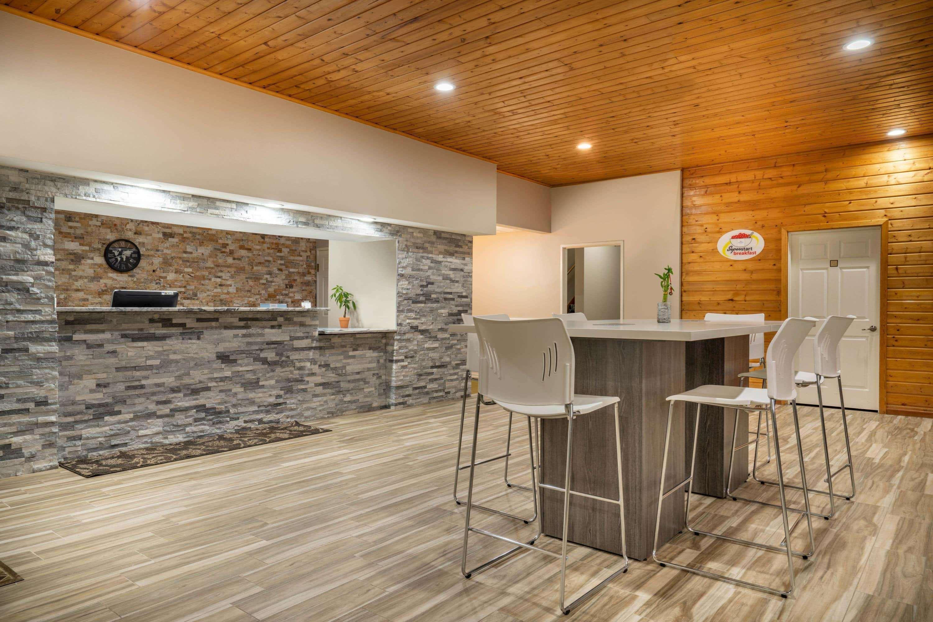Baymont By Wyndham Baldwin Hotel Ngoại thất bức ảnh